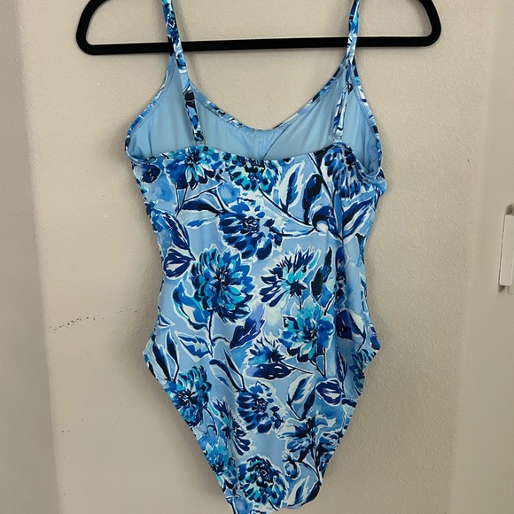 Andie Swim Blue Floral Scoopneck Almafi One Piece Swimsuit NWT - Picture 8 of 10
